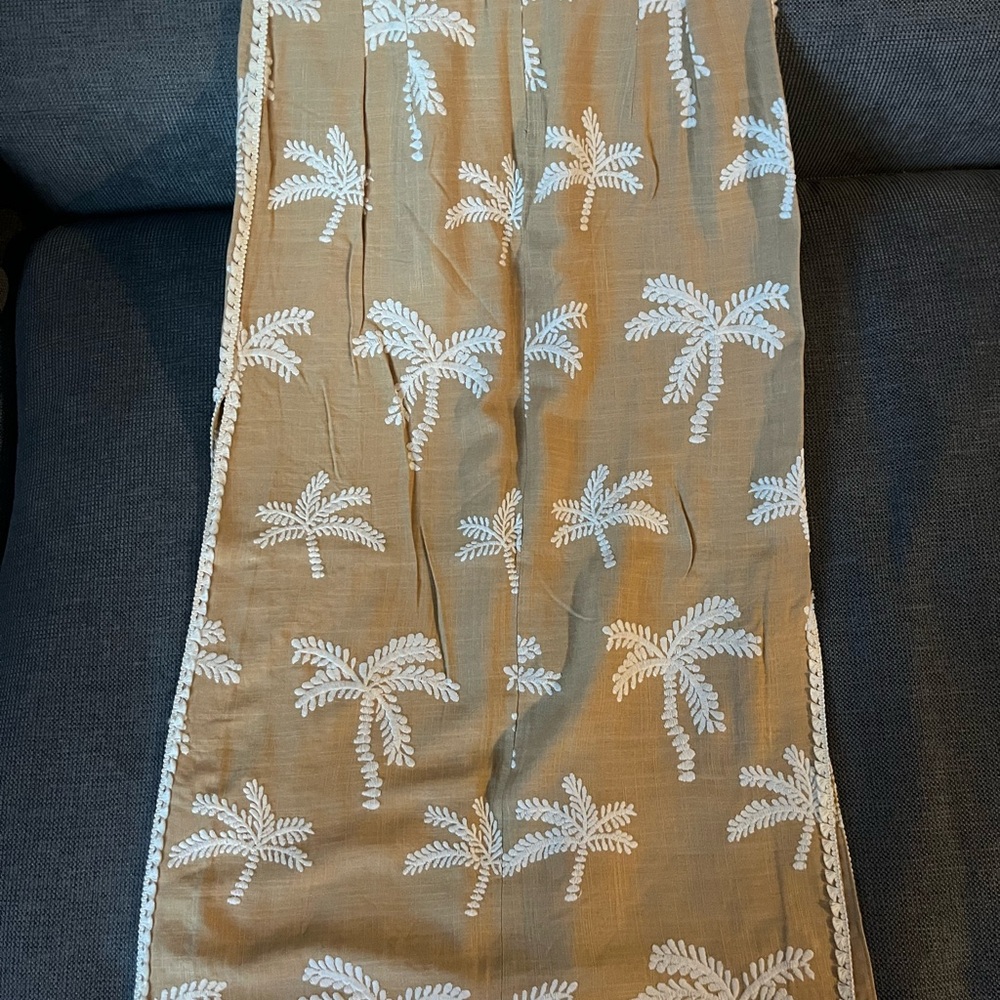 Palm Tree Patterned skirt - Picture 2 of 3
